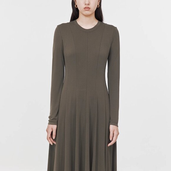 CHICJOC Japanese Imported Eco-Cool Viscose Dress – Minimalist Elegance sz 40 - Picture 10 of 16